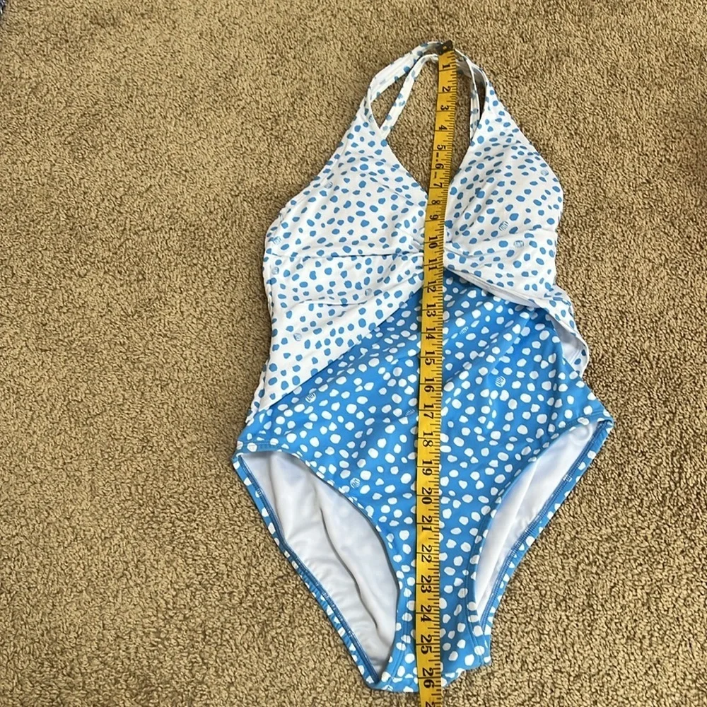 NWOT! Lilly pulitzer SZ 4, Malvie zanzibar blue dot one piece swimsuit.